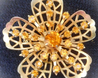Stunning Vintage 1950s CORO filigree Faceted Cut Glass Rhinestone Flower Brooch ~amber topaz yellow stones, MCM Mid Century glamour Pin Up