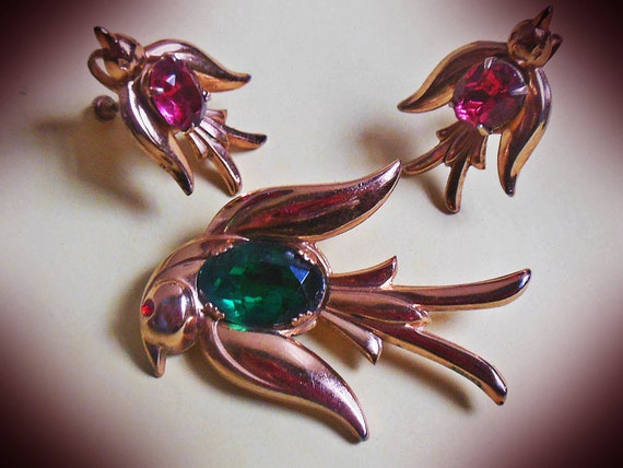 Vintage 1940's designer CORO Pegasus bird swallow… - image 2