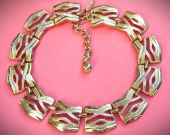Fab Vintage 1950s 1960s gold tone choker style statement necklace Mid Century Glamour ~ stylized abstract design, shiny beauty ~ pin up MCM