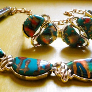 Stunning 1950&#39;s Gold CORO multi-coloured Lucite Thermoset Demi Parure ~ necklace and earrings jewellery set, Moviestar Hollywood Glamour