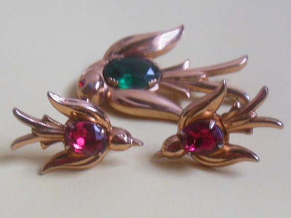 Vintage 1940's designer CORO Pegasus bird swallow… - image 4