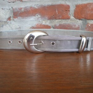 Vintage Mesh Belt Womens XS Wide Silver Buckle Wire Disco 80s Textured PARISTYLE Belt, A Vintage, Glam, Mesh, Vintage  main image 4