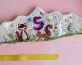 Wool birthday crown for boy, Felt birthday crown, Birthday Waldorf Crown, Animal Crown