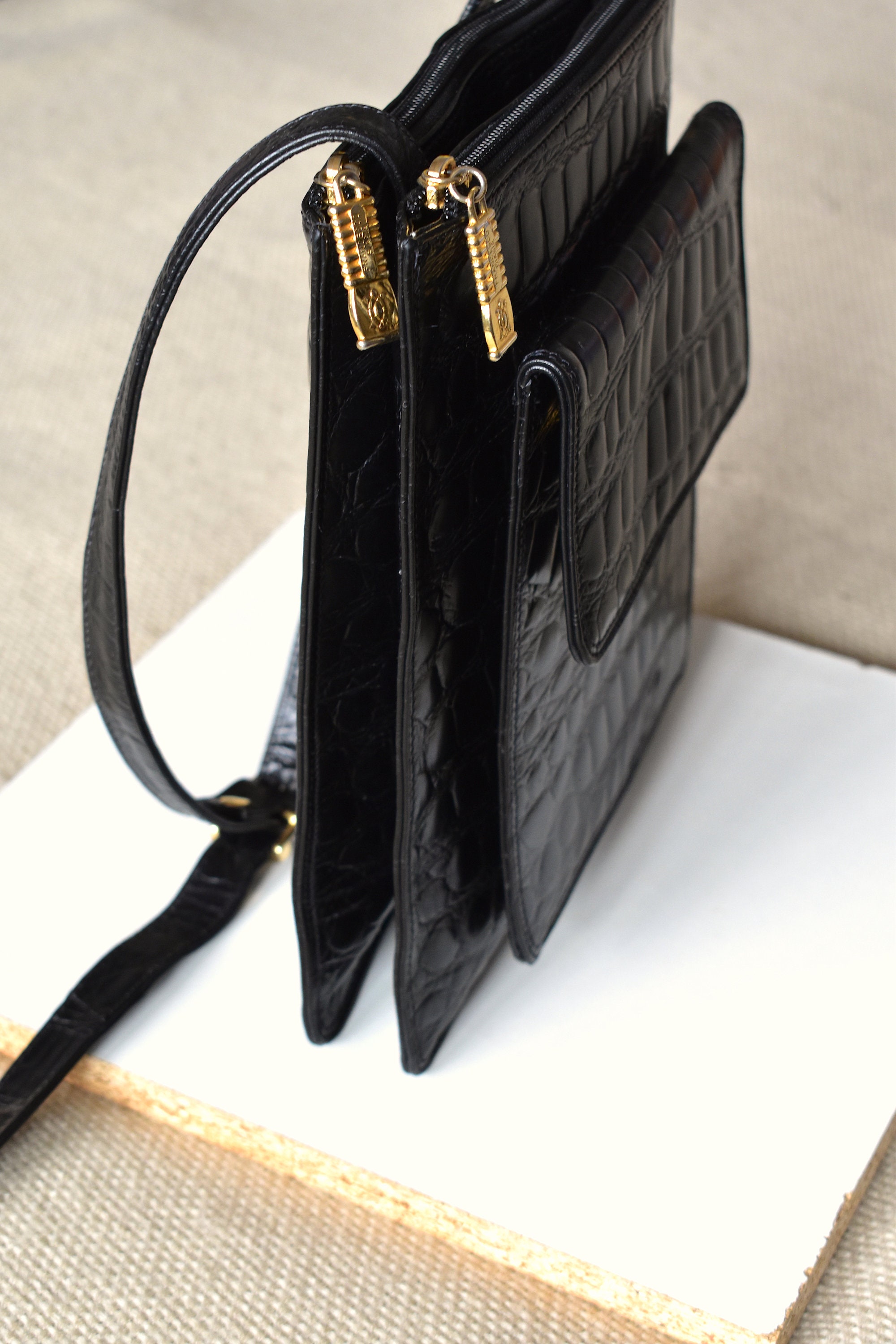 Vintage 90's Black Croc Print Francesco Biasia Shoulder Bag