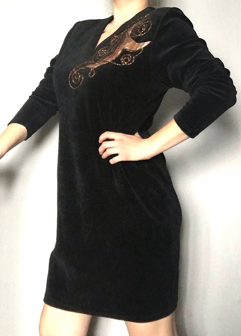Vintage 80/'s black velvet sheath dressPullover V-neck long-sleeve velvet dressShort neon and shimmery embroidery velvet dressSize 14 US