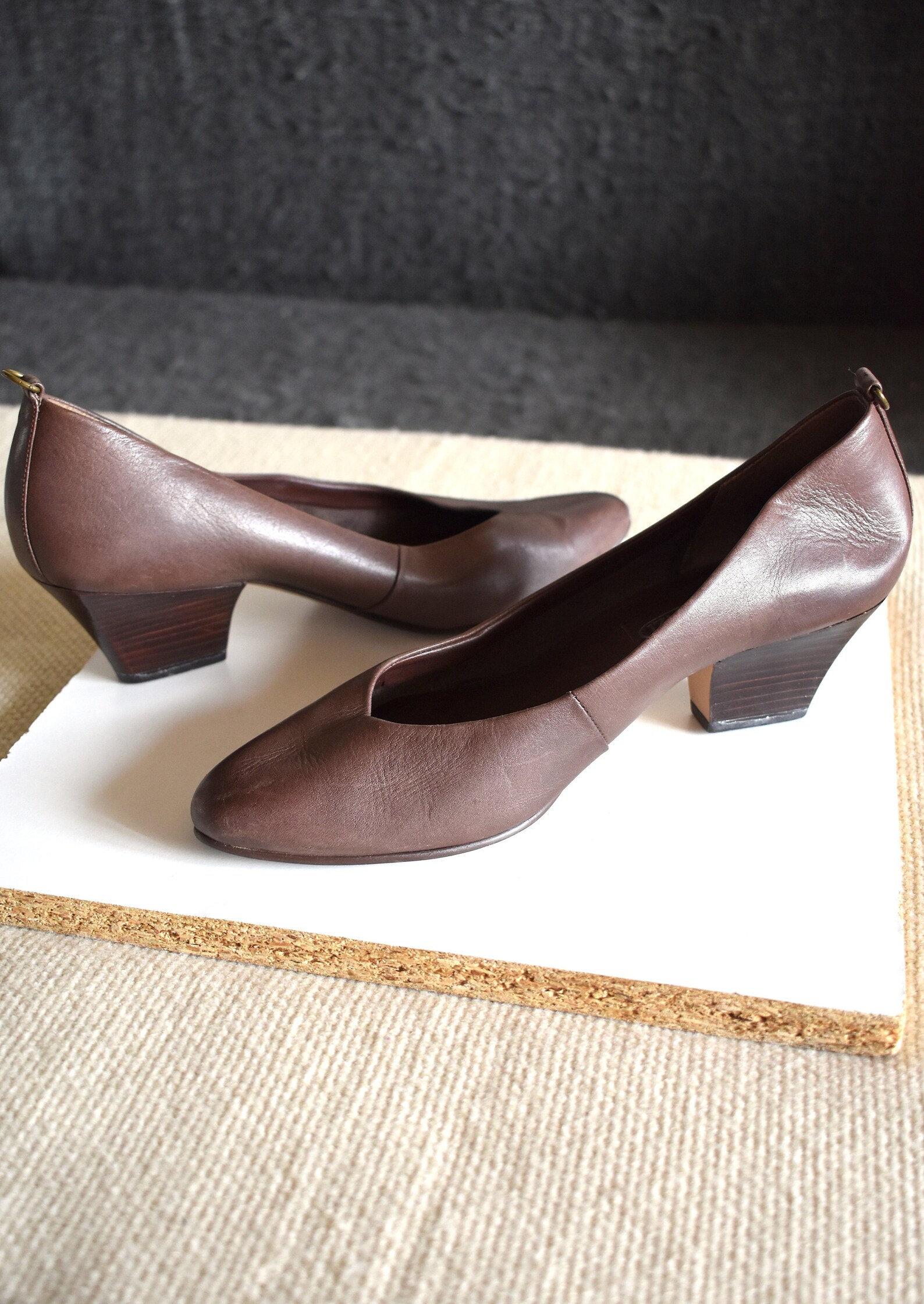 Vintage 90's Brown Leather Pumps/ Lowheeled Pumps/ Etsy