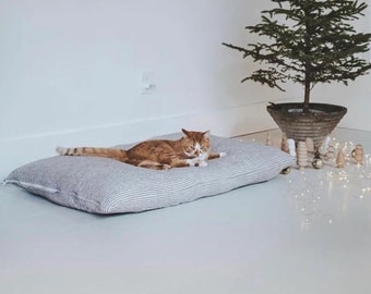 Linen dog blanket / cat blanket / dog quilt / pet blanket / dog sofa bed / travel blanket