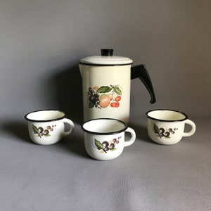 bouilloire en émail vintage / Design papillon