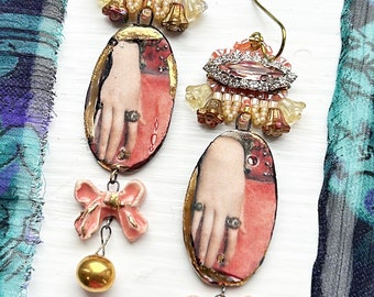 Hand earrings, beadwoven butterfly earrings, flower earrings, gold colour earrings, gift for her, suhana hart, beaded earrings
