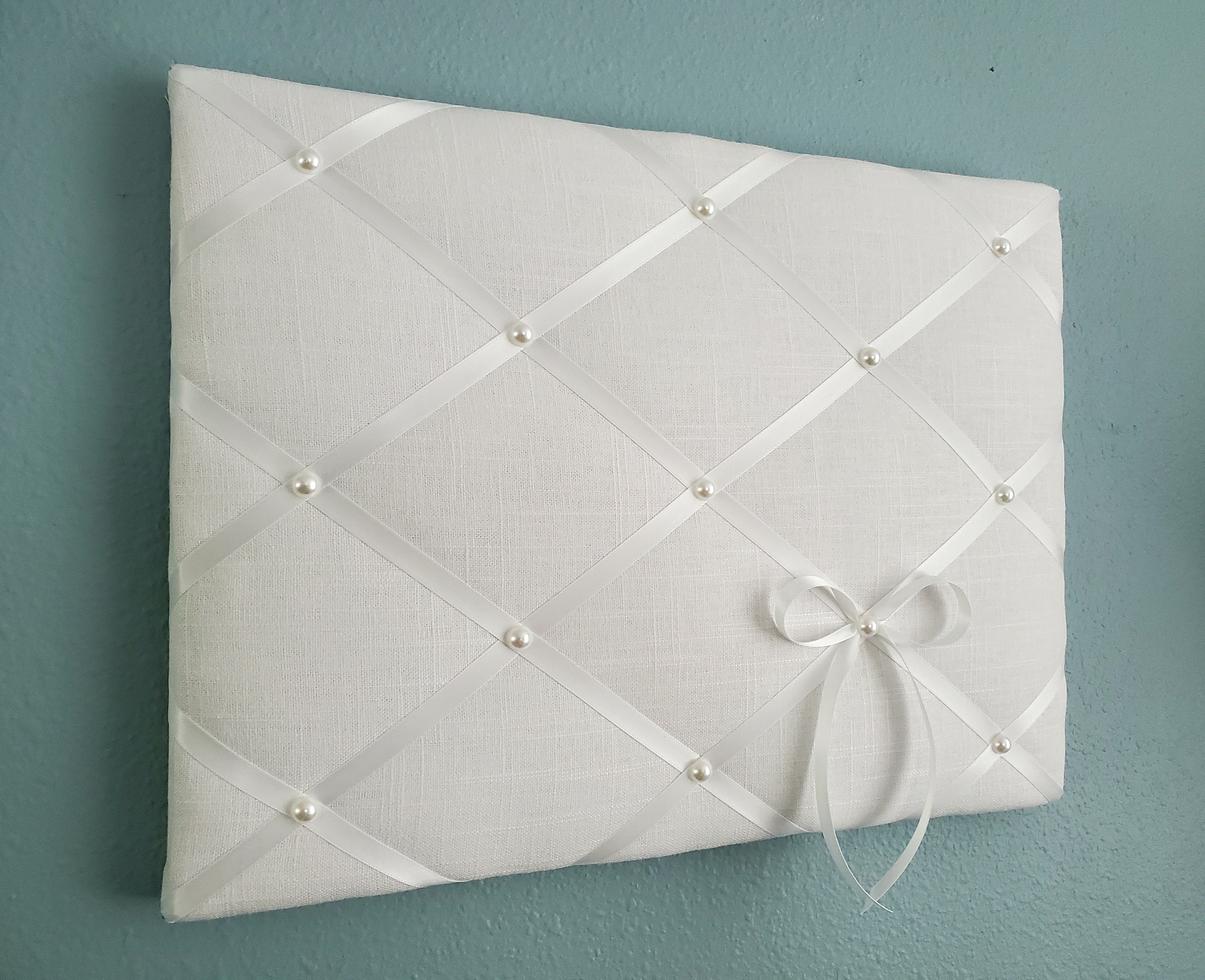 16x12in White fabric memo, photo, vision board