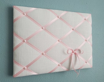 16x12in White and pink fabric memo, photo, vision board