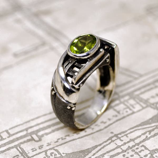 Modern engagement ring  "Certitudondum" | Peridot alternative engagement ring | Sterling silver engagement ring | Peridot birthstone ring