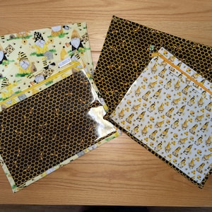 Bolsa de proyecto frontal de vinilo con abejas y gnomos
