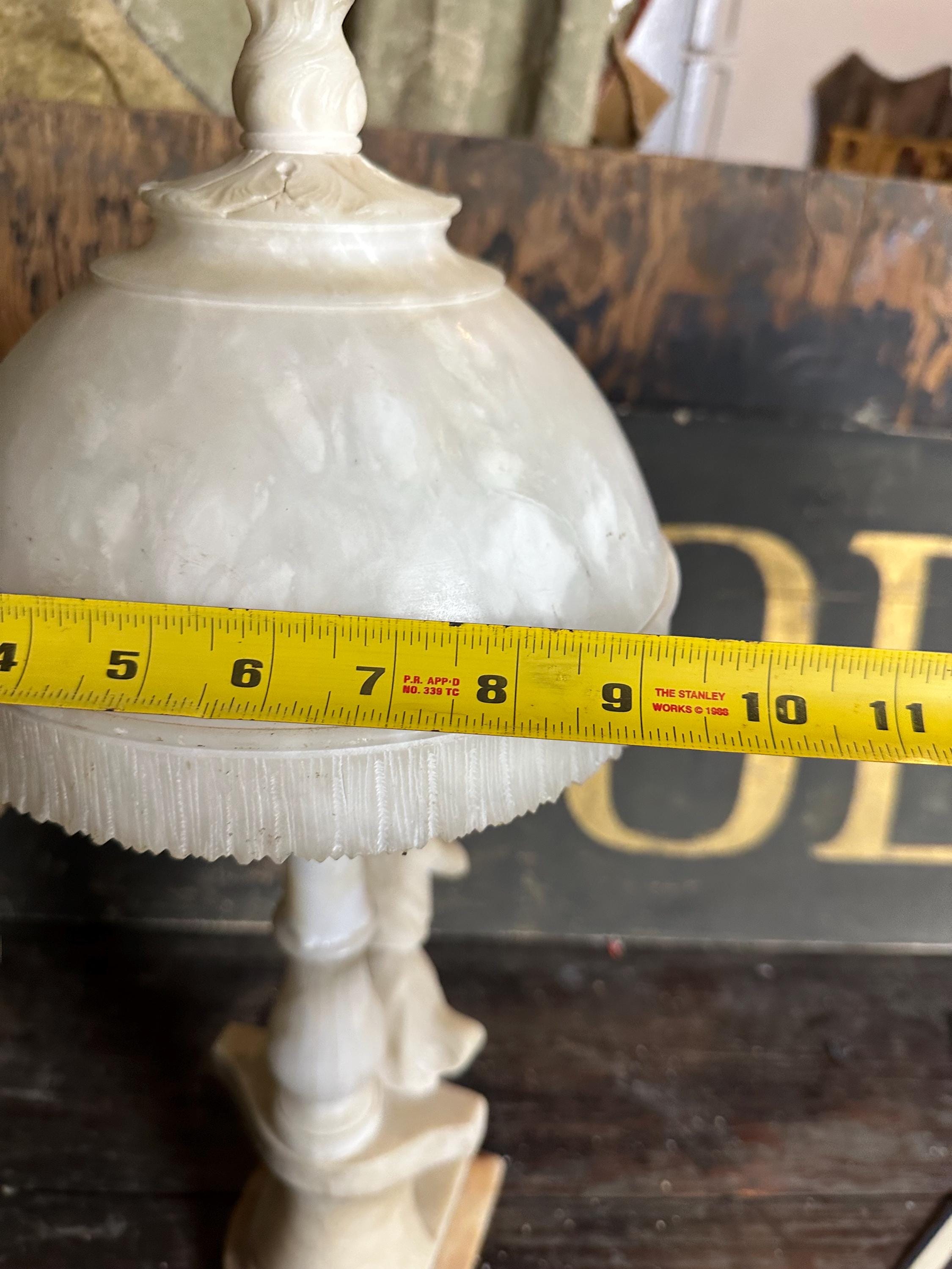 イタリア製女性像のランプ 1960年代 アラバスター 女性 ランプ アート 彫像 女の子 ビクトリア朝