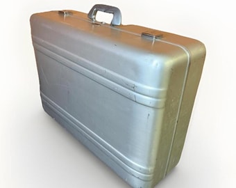 Vintage Zero Halliburton #103 Case Classic Chrome the Protection
