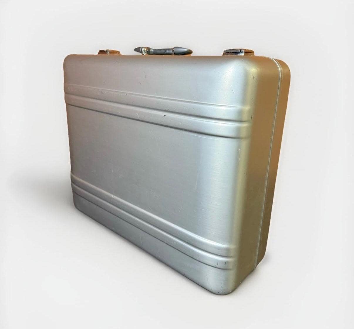 Vintage Zero Halliburton Aluminum Suitcase Mid Century Modern Case Silver 1970s Office, Traveling Vacation