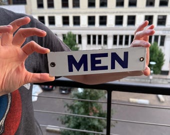 Letreros antiguos de porcelana de los años 30 para puertas de baños de hombres / Placas arquitectónicas para baños / Elementos recuperados de estilo Art Déco para uso comercial