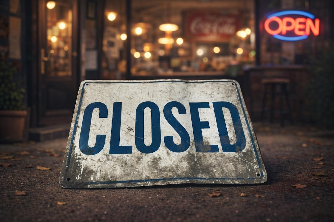 Old Rustic Closed Sign Vintage 1960s Metal “CLOSED” Sign With Blue Letters – Mid-century Shop ...