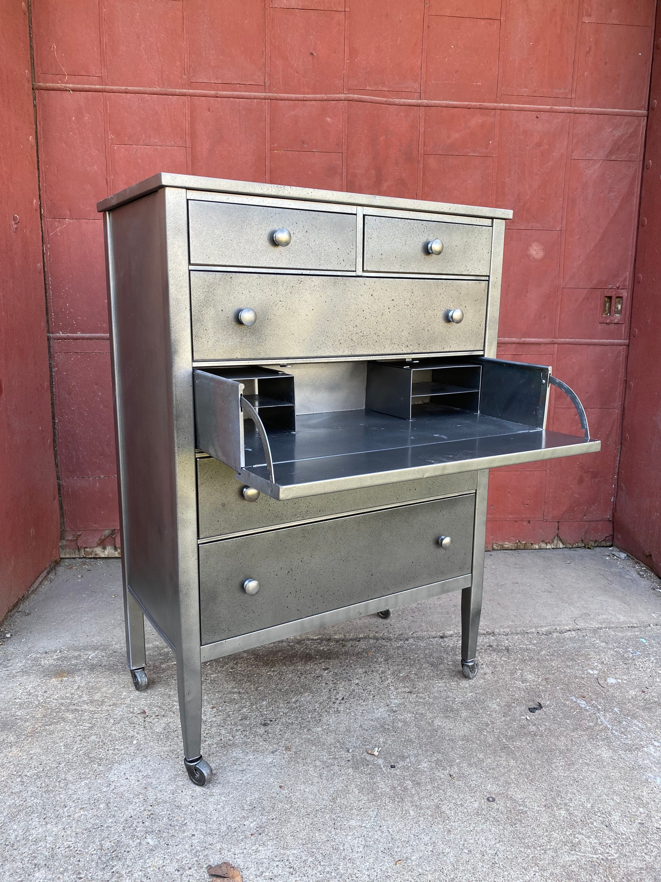 1950s Industrial Metal Simmons Dresser Desk Mid Century Bedroom Office Study VTG 1950s Industrial Metal Simmons Dresser Desk Mid Century Bedroom Office Study VTG