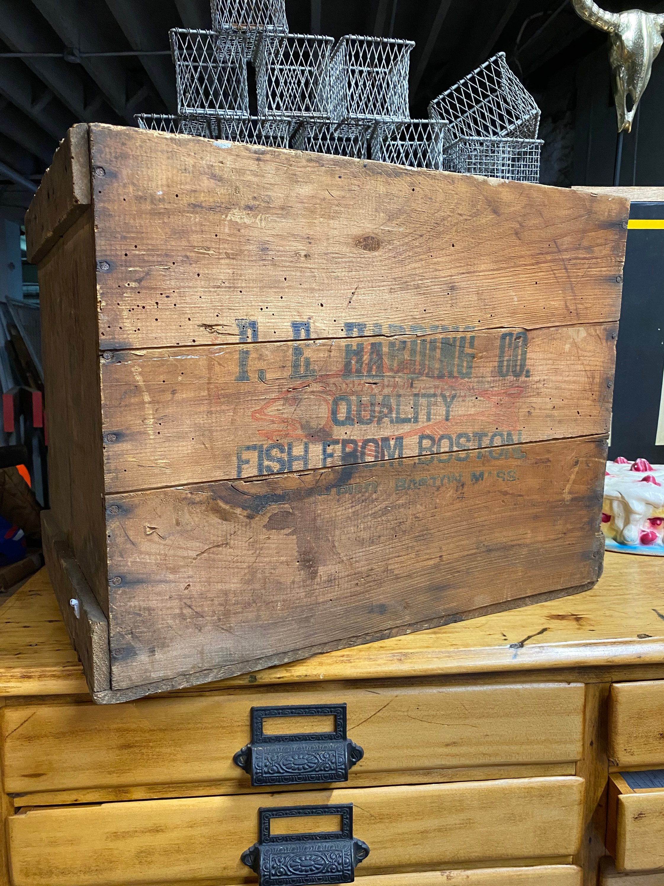 Antique FE Harding Cod Crate Nice Fish Graphic Box Boston MA Nautical Beach  Sea East Coast -  Canada