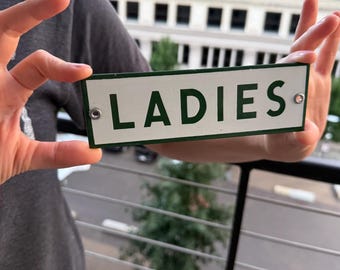 Letreros antiguos de porcelana de los años 30 para puertas de baños de señoras / Placas arquitectónicas para baños / Elementos recuperados de estilo Art Déco para locales comerciales