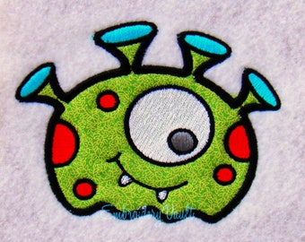 Space, Alien, Monster Patch #7 Embroidery Design, Multiple Formats