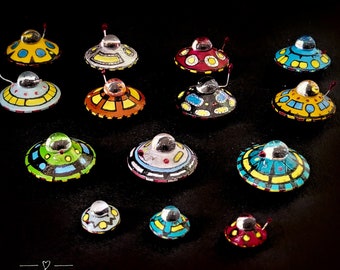 Miniature UFOs 1/12 or 1/24 scale - choose one or more:)