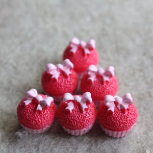 Kitsch Pink Bow Cupcake Charms