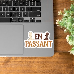 Chess En Passant Durable Vinyl Sticker | Bubble Free | Great for laptops, chess score books, or water bottles