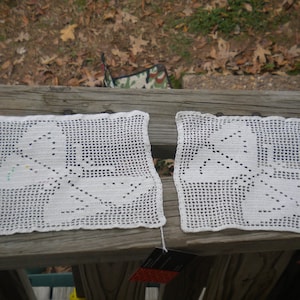 Filet crochet &quot;Butterfly&quot;, set of 2