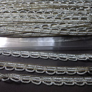 vintage loop trim (6.6 yards) silver and gold