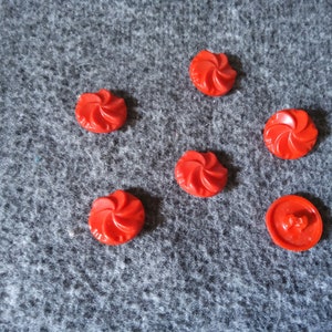red buttons, vintage (6), buttons set