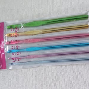 crochet hook set (6 hooks) Susan Bates hooks