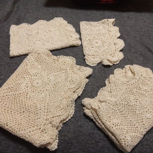 doily set, 5 pieces, vintage crochet, ecru