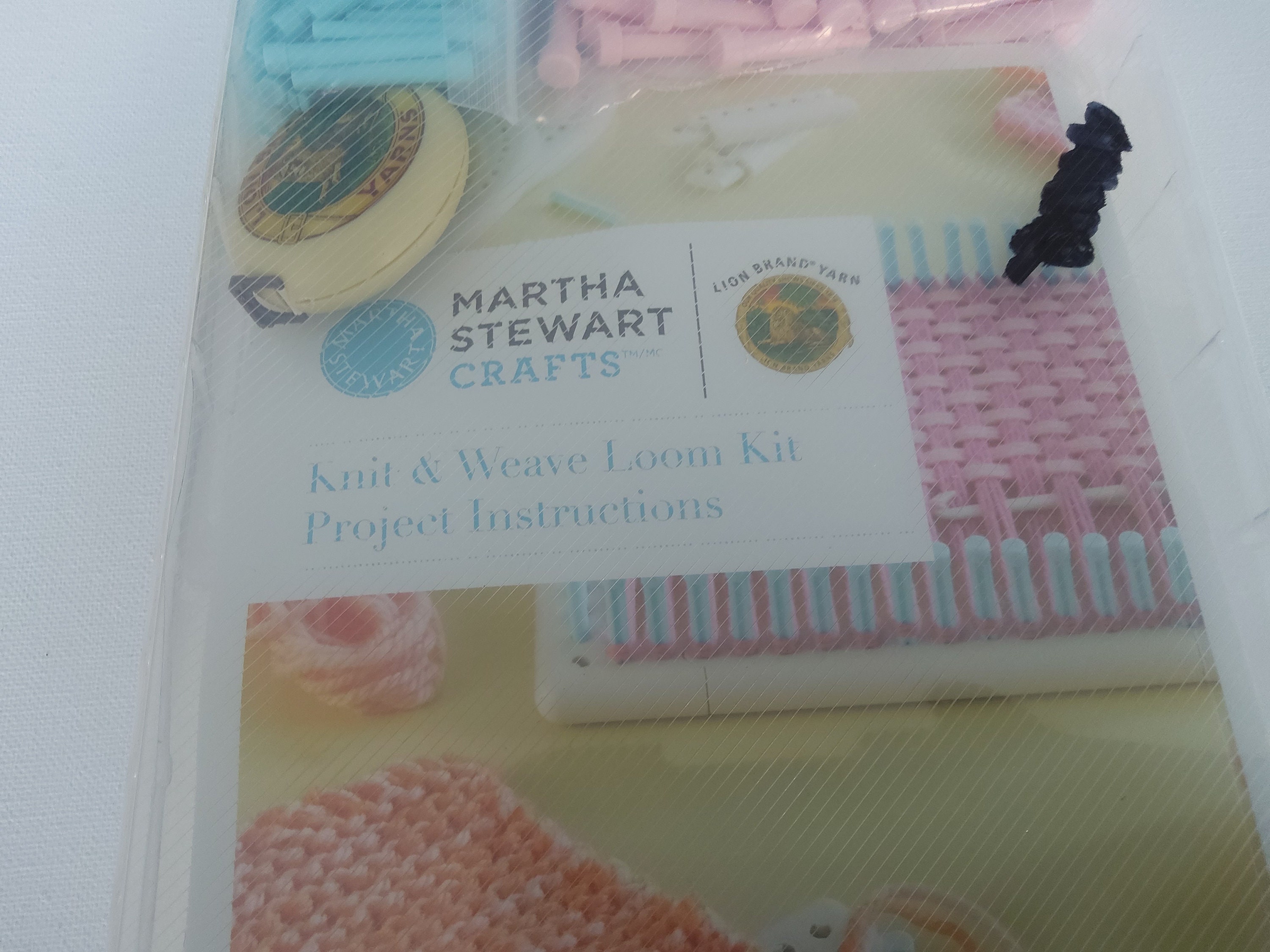 Review: Martha Stewart Crafts and Lion Brand Yarn Knit and Weave
