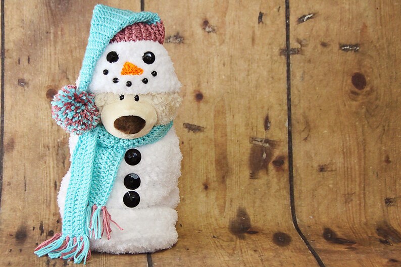 Newborn Snowman Cocoon, Matching Hat and Scarf, Crochet Snowman Cocoon, Snowman Photo Prop, Christmas Card Photo Prop, Baby Shower Gift image 9