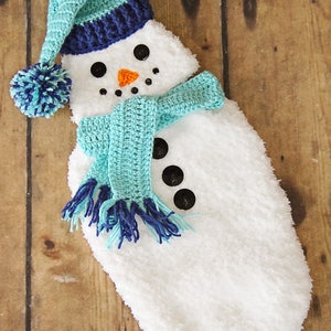 Newborn Snowman Cocoon, Matching Hat and Scarf, Crochet Snowman Cocoon, Snowman Photo Prop, Christmas Card Photo Prop, Baby Shower Gift image 8