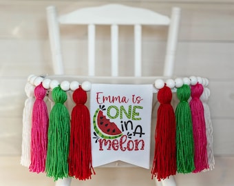 One In A Melon Yarn Tassle Banner, Watermelon Yarn Tassle Banner, First Birthday Banner, Girl's Yarn Tassle Girl, l Cake Smash Banner