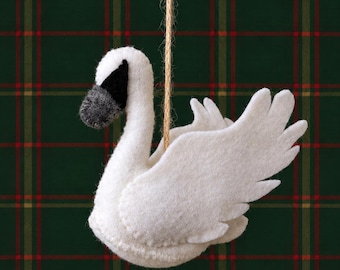 Handmade Felt Swan Christmas Ornament, White Swan Tree Decoration, Nutcracker Ballet Inspired Holiday Decor, Set of 5