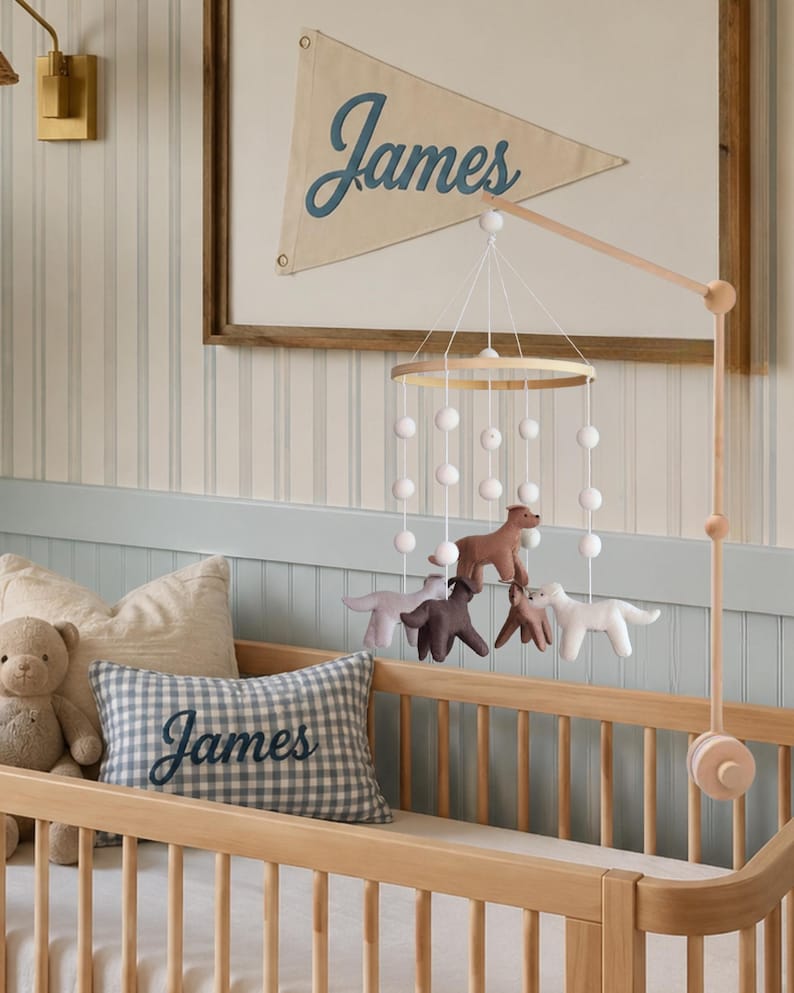 Puppy Baby Mobile: Dog Baby Mobile Nursery Decor - Gender Neutral Bild 1