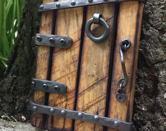 hobbit door