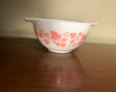 Pyrex pink gooseberry 441 1 1 2 pint cinderella bowl 50 39 s