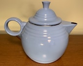 Copco Vintage Post 86 Periwinkle blue Fiestaware enamel metal tea kettle very good condition