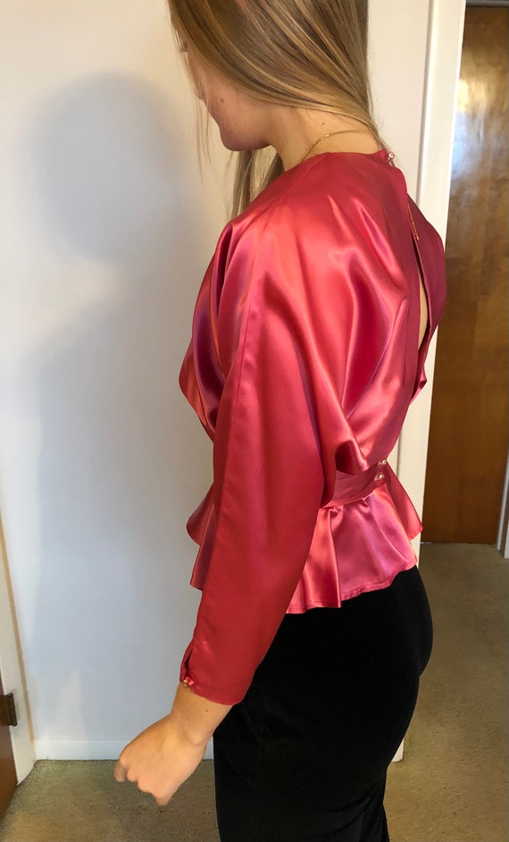 Vintage 80’s does 40’s peplum satin blouse with c… - image 4