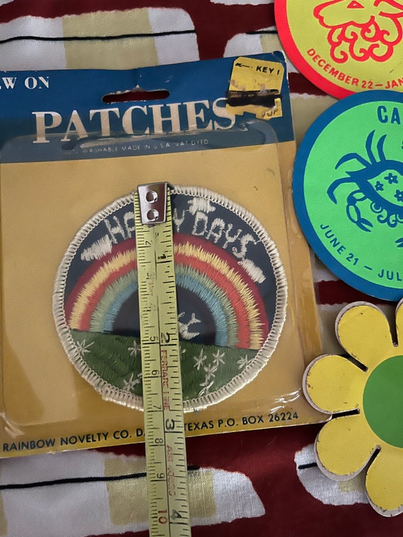Vintage lot of hippie patch in original packaging… - image 2
