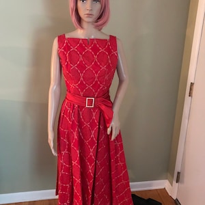 Vintage Junior theme size 3 cocktail dress red with rose gold embroidery s/xs