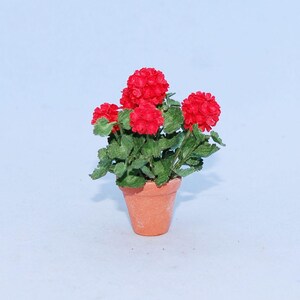 1:12 scale * 1 inch scale dollhouse miniature-Geranium
