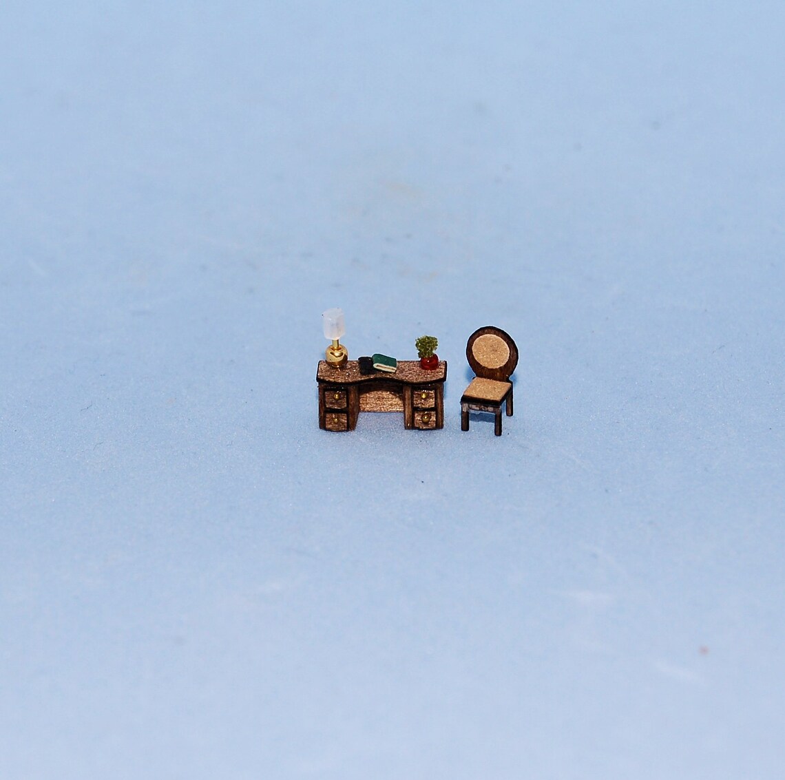 1:144 Scale 1/144th Inch Scale Dollhouse Miniature-desk and - Etsy