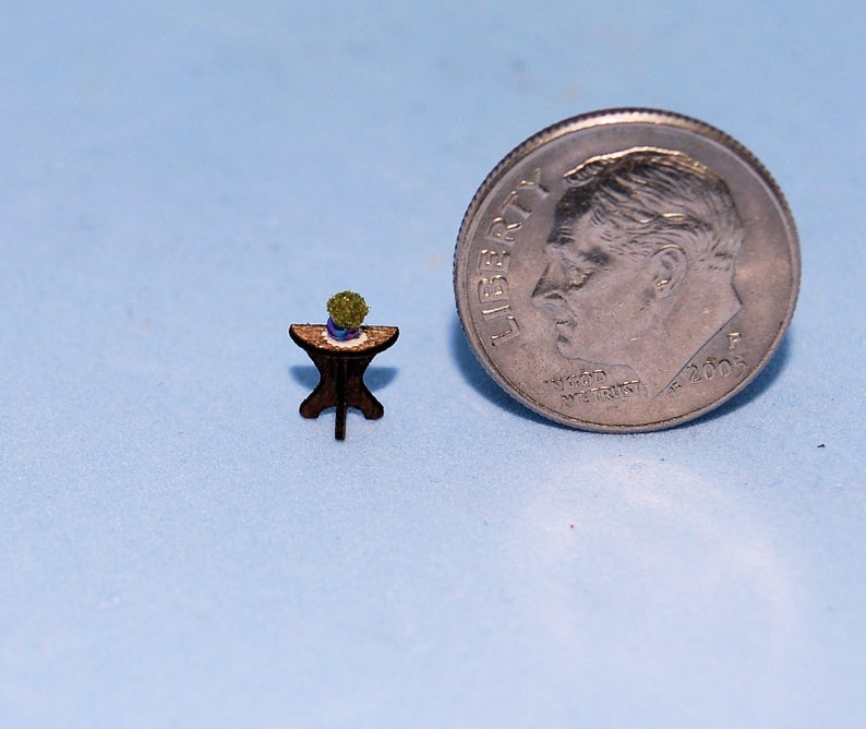 1:144 Scale 1/144th Inch Scale Dollhouse Miniature-round - Etsy