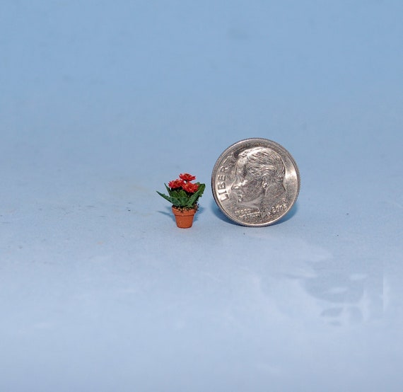 1:48 Scale 1/4 Inch Scale Dollhouse Miniature-gerbera Daisy - Etsy